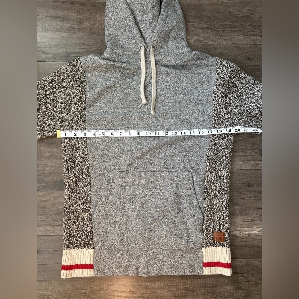 Roots Cabin Knit Hooded Salt and Pepper Sweater - Picture 3 of 6